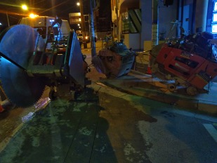 night road saw