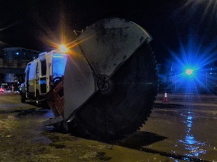 gallery/night concrete cut